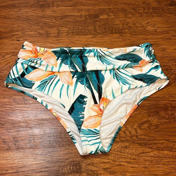 Cupshe High Waisted Floral Plus Size Bikini Bottom 4X - Picture 8 of 9